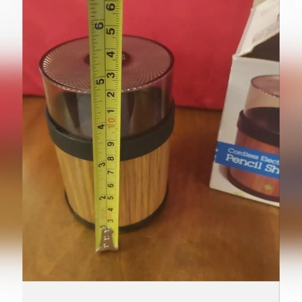 ARCHER Radio Shack Cordless Electric Pencil Sharpener VTG Wood Grain
